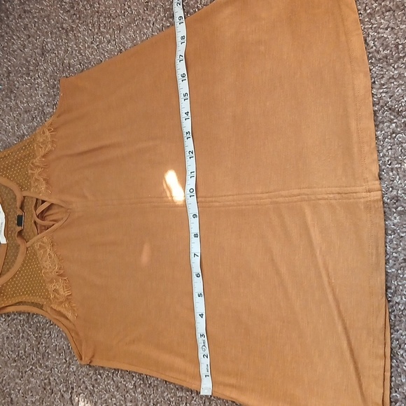 Maurices yellow key hole lace top tank top size small - Picture 12 of 13